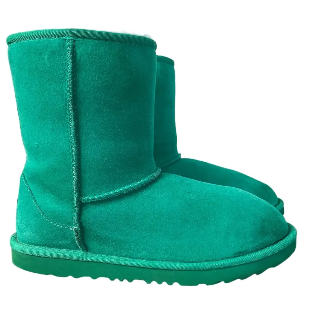 UGG classic short